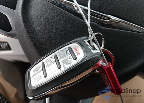 2022 Chrysler Voyager Lx z USA, uszkodzony, nr VIN 2C4RC1CG1NR105561